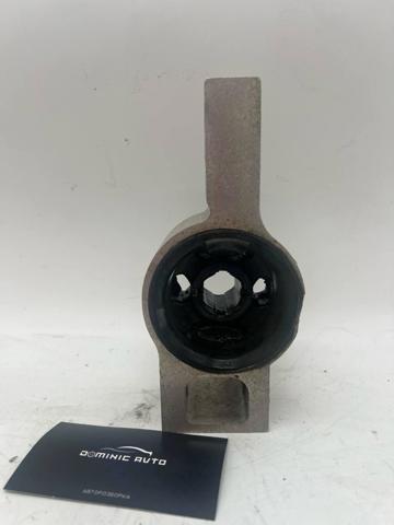 VAG 1K0199232G Сайлентблок переднего нижнего рычага в наличии Павлоград