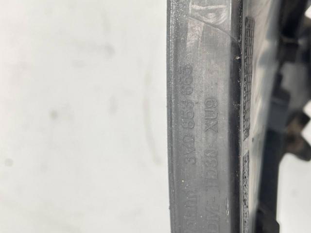 3V0853665 VAG Решетка бампера переднего левая купить в Одесса