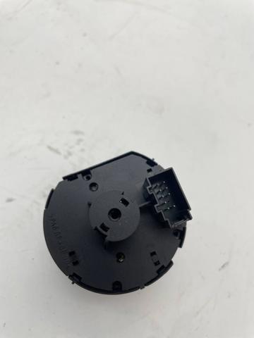 VAG 3V0941431 в наличии Запорожье