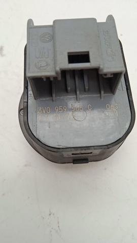 3V0959565C Регулятор зеркал купить Чернигов