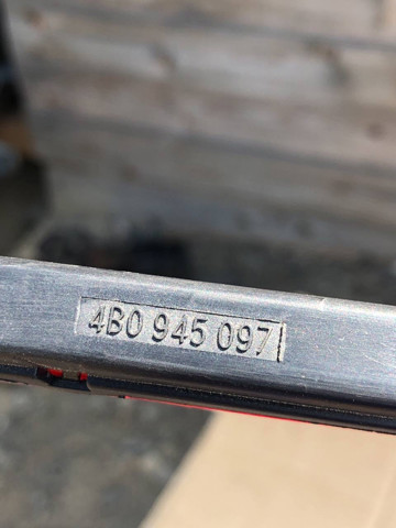 VAG 4B0945097 Задний стоп в наличии Украина