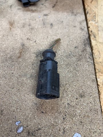 4B0973812 VAG vw/audi разъем папа + пины + провода /4-pin