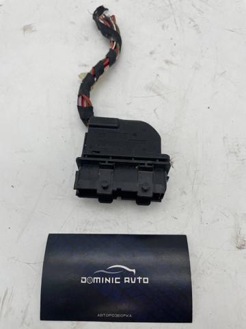 8K0972701 VAG купить в Ровно