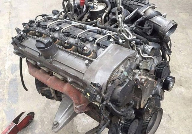 647961 MERCEDES Двигатель купить в Черновцы