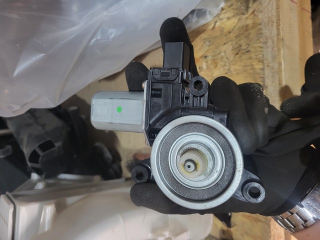 BHN95858X MAZDA Мотор стеклоподъемника двери задней правой купить в Хмельницкий