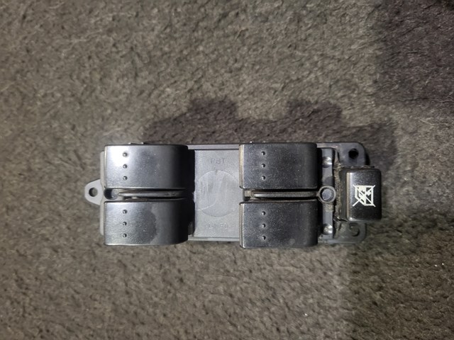 Кнопки переднего левого стеклоподъёмника BP4L66350 MAZDA