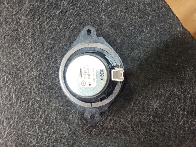 GHT666960 MAZDA Динамик задней полки купить в Черкассы