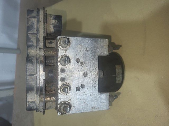 Блок управления АБС  GJ6E437A0 MAZDA