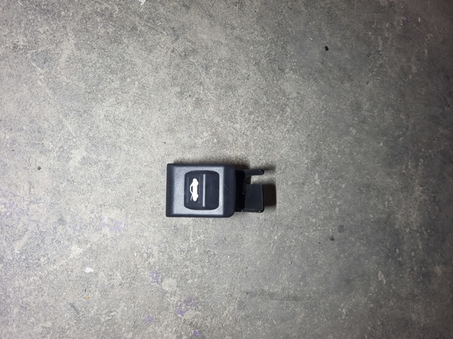 Рычаг открывания капота K3203 MAZDA