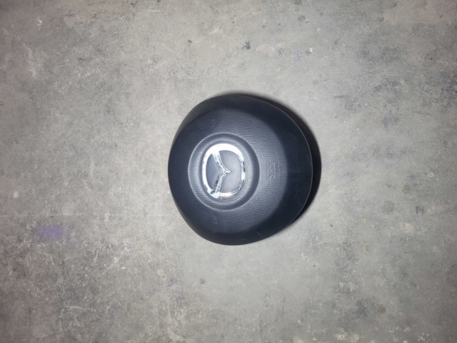 Подушка AIRBAG водительская KD4557K00C02 MAZDA