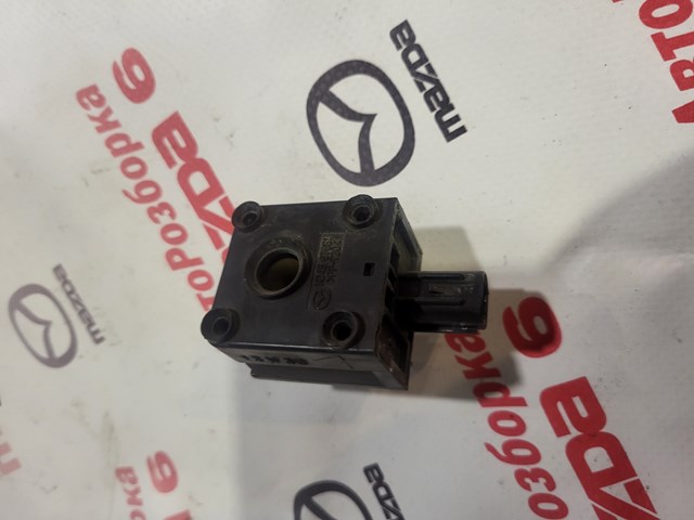 Зуммер парктроника KD45676B1 MAZDA