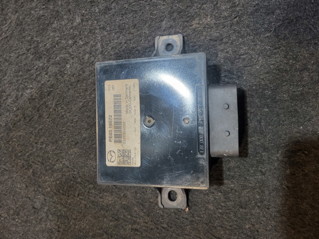 Блок управления бортовой сети PE0318572 MAZDA