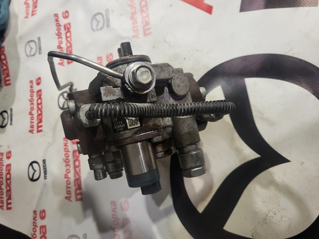 Насос топливный высокого давления (ТНВД) SH0113800 MAZDA