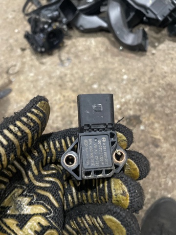 Датчик давления воздуха Шкода Суперб 2