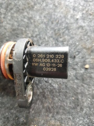 Датчик положения коленвала 06H906433D VAG