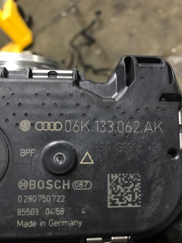 06K133062AK Дроссельная заслонка в сборе купить Украина