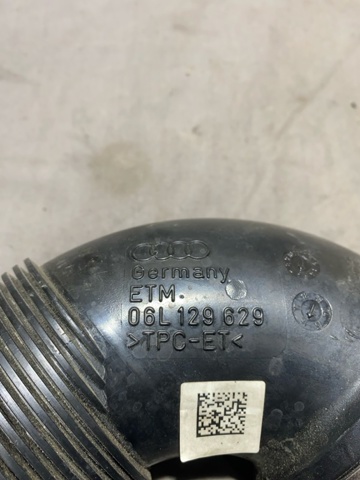 06L129629 VAG Выпускной патрубок воздушного фильтра купить в Одесса