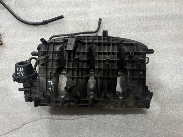 Коллектор впускной 06L133201BB VAG
