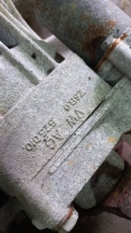 VAG 0AY525010AE Редуктор задний в наличии Черновцы