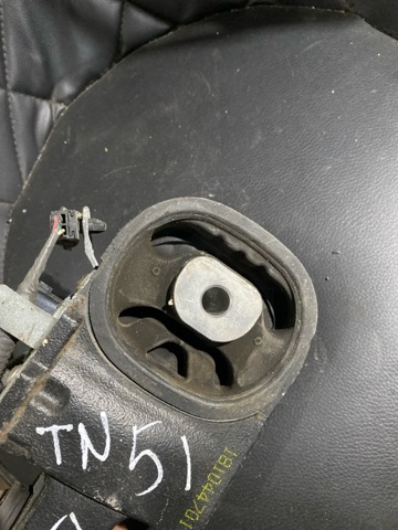 113505NA9D NISSAN Подушка (опора) двигателя правая верхняя купить в Днепр