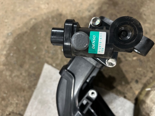 14001AC64A SUBARU Впускной коллектор купить в Кривой Рог