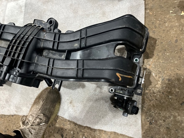 14001AC64A SUBARU Впускной коллектор купить в Винница