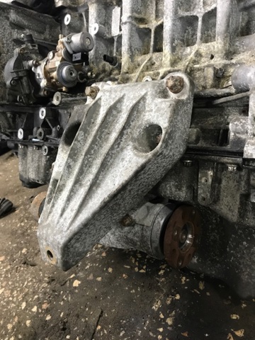 22116796781 BMW Кронштейн подушки (опоры) двигателя левой купить в Ровно