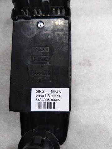 Кнопка подъемника заднего левого стекла 254315NA0A NISSAN