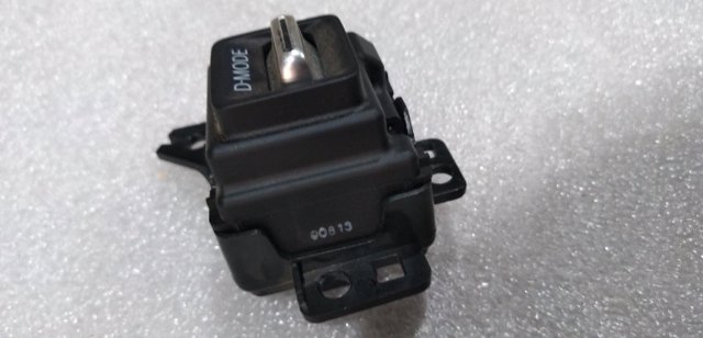 NISSAN 255365NA0A Клавиша электромеханического стояночного тормоза в наличии Винница