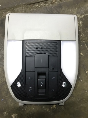 Плафоны внутреннего освещения 264305NB1A NISSAN