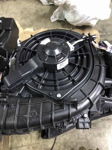 Электромотор печки 272205NA0A NISSAN