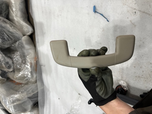 VAG 2G0857607ZA2 Ручка крыши салона в наличии Черкассы