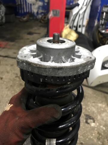 Опора стойки амортизатора переднего 31306795083 BMW