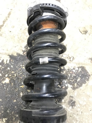 Пружина передней подвески 31336796764 BMW