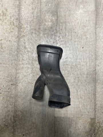 31338740 VOLVO Впускной патрубок воздушного фильтра купить в Киев