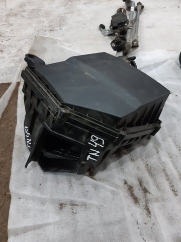 Корпус воздушного фильтра в сборе 31338742 VOLVO