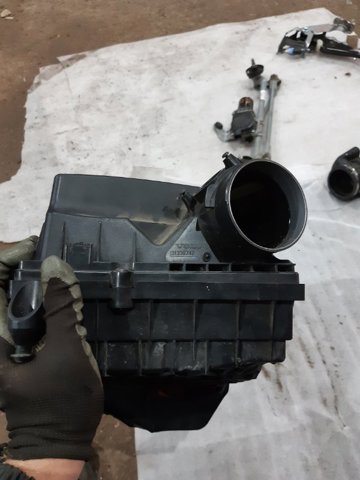 VOLVO 31338742 Корпус воздушного фильтра в наличии Украина