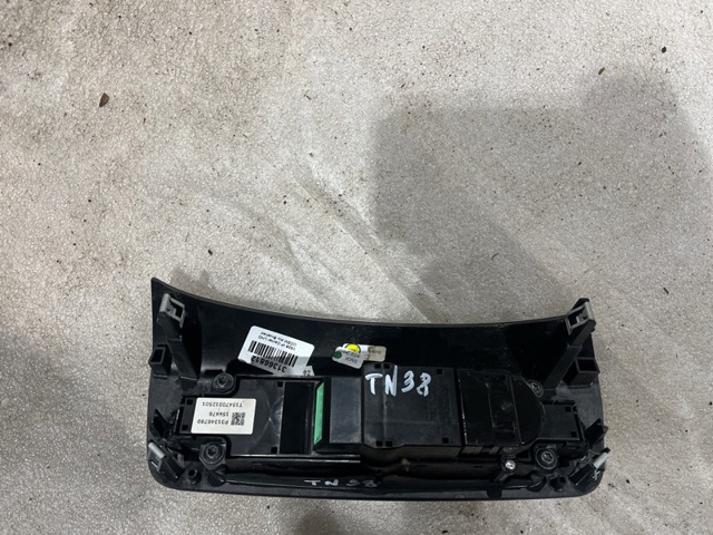 VOLVO 31346789 Блок управления режимами отопления/кондиционирования в наличии Украина