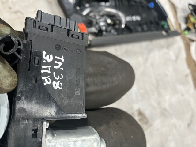 31349759 VOLVO Мотор стеклоподъемника двери задней правой купить в Черкассы