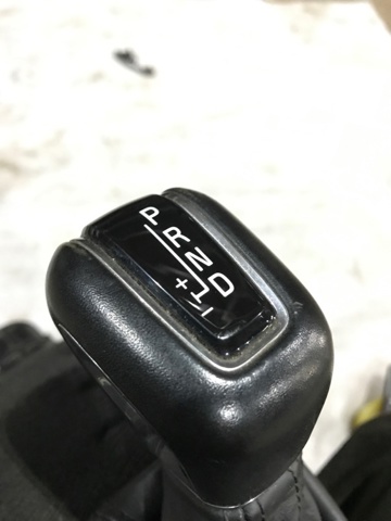 Рукоятка рычага КПП 31367572 VOLVO