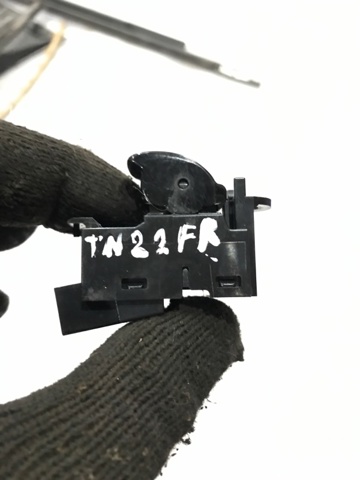 VOLVO 31376458 Кнопка включения мотора стеклоподъемника передняя правая в наличии Киев