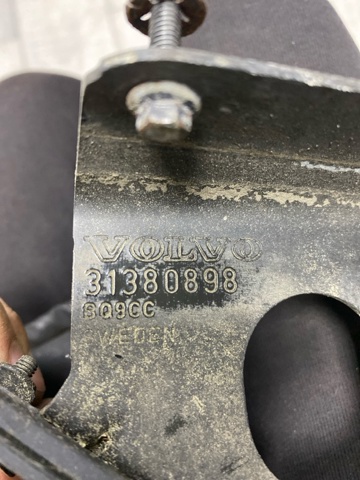 VOLVO 31380898 Бачок системы охлаждения в наличии Харьков