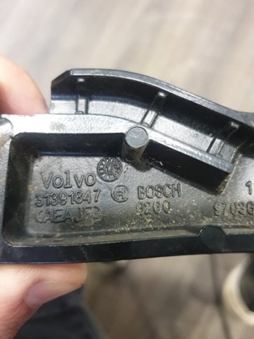 VOLVO 31395052 Поводок стеклоочистителя в наличии Одесса