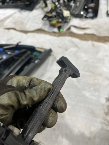 31395138 VOLVO Ограничитель открывания двери задний купить в Ужгород