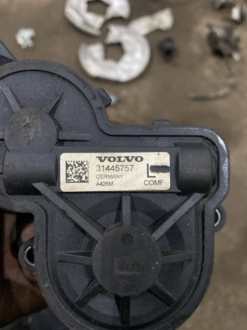 31400426 VOLVO Мотор привода тормозного суппорта заднего купить в Каменское
