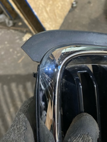 VOLVO 31425931 Решетка радиатора в наличии Ужгород