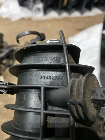 31431777 VOLVO Впускной коллектор купить в Киев