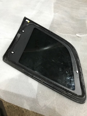 Стукло багажника, правое 31468147 VOLVO