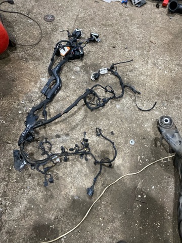 Жгут проводов моторного отсека 31473991 VOLVO
