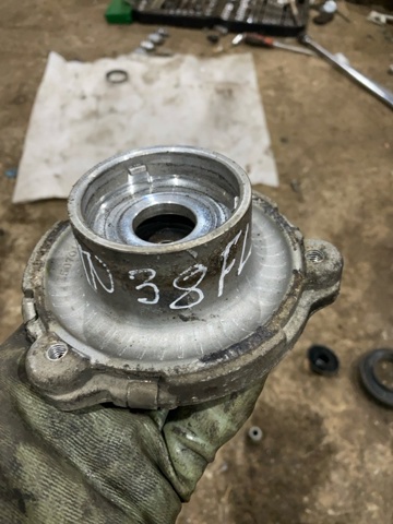 Опора стойки амортизатора переднего 31476048 VOLVO